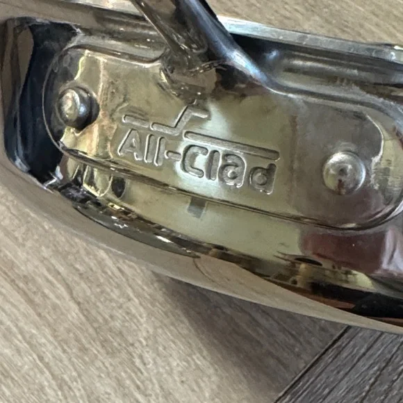All Clad D5 Stainless Steel Saucepan with Lid 3 quart - Picture 4 of 15